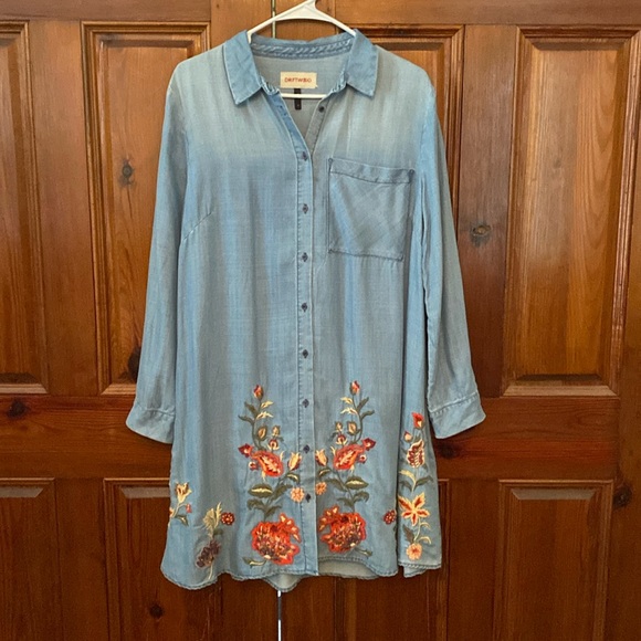 Driftwood Bow Embroided Modest Tunic Shirt